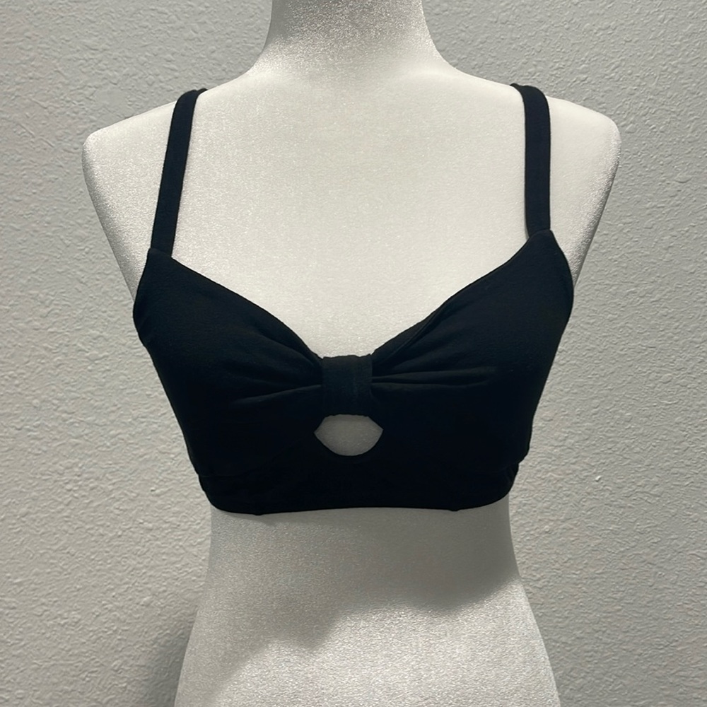 Black peek a boo front crop top